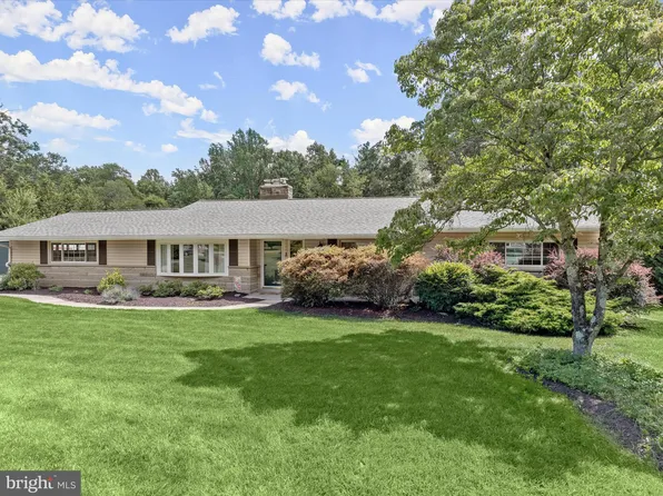 13997 Burntwoods Rd, Glenelg, MD 21737