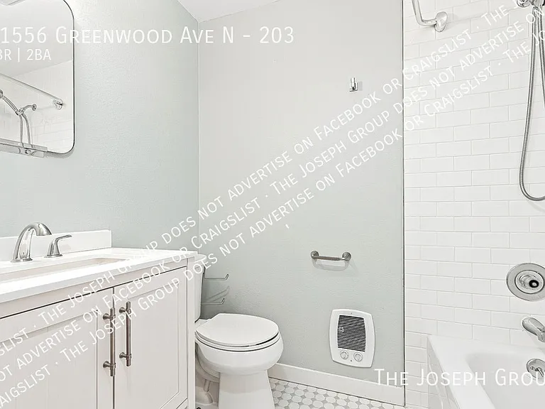 11556 Greenwood Ave N #203 — Photo 13