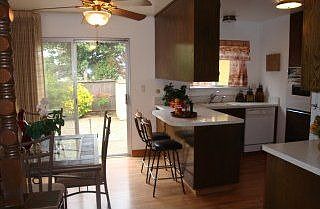 3rd image of 1701 Sierra St