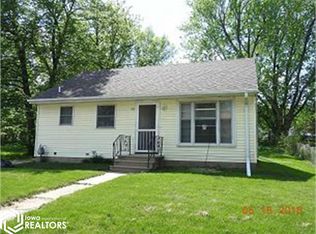 204 N 14th St, Marshalltown, IA 50158