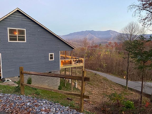 1108 Circle Point, Gatlinburg, TN 37738 | MLS #703244 | Zillow