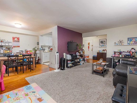 4th image of 140-15 Holly Ave APT 3M