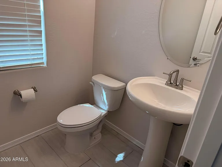 2820 N Evergreen St — Photo 12