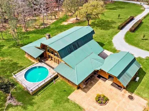 7190 Paradise Ln, Kiln, MS 39556