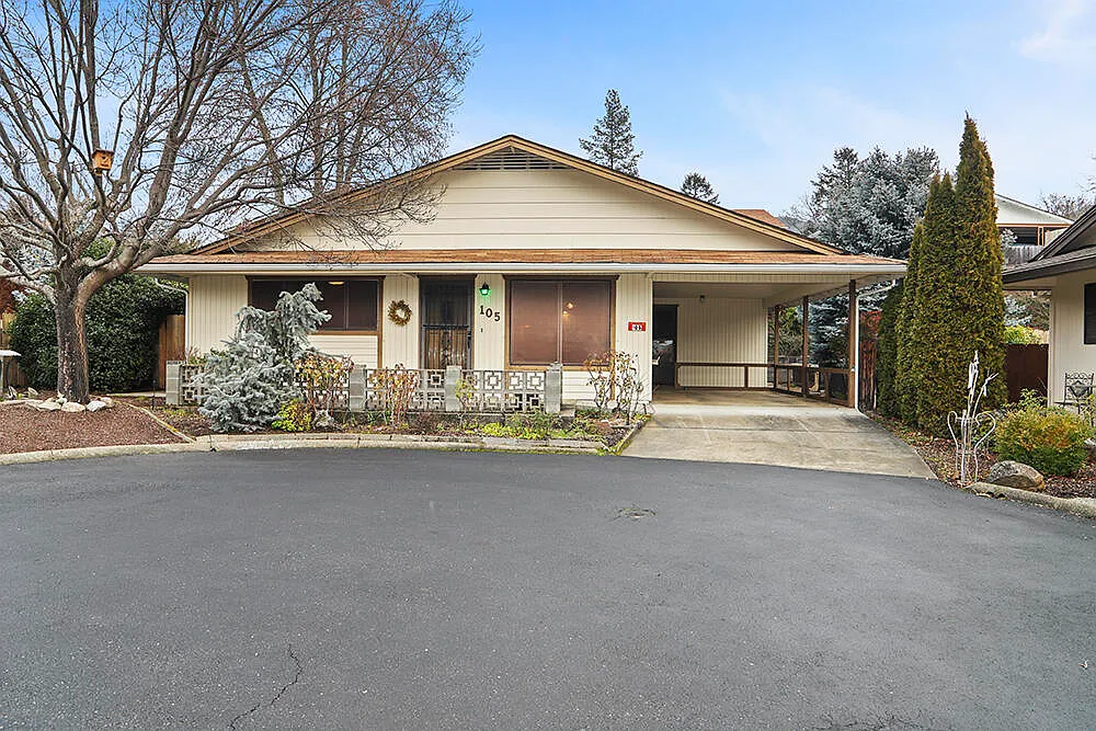 105 Rogue Ct photo 1