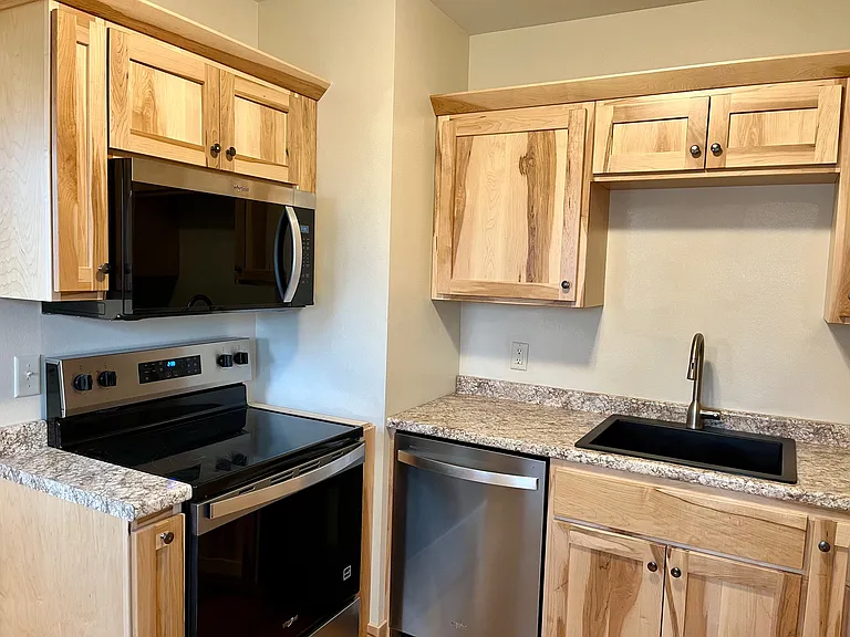 803 Fleming Ave — Photo 16