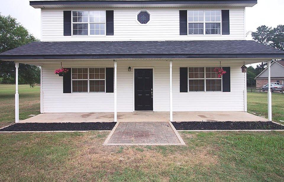1st image of 25 Woodland Hills Dr