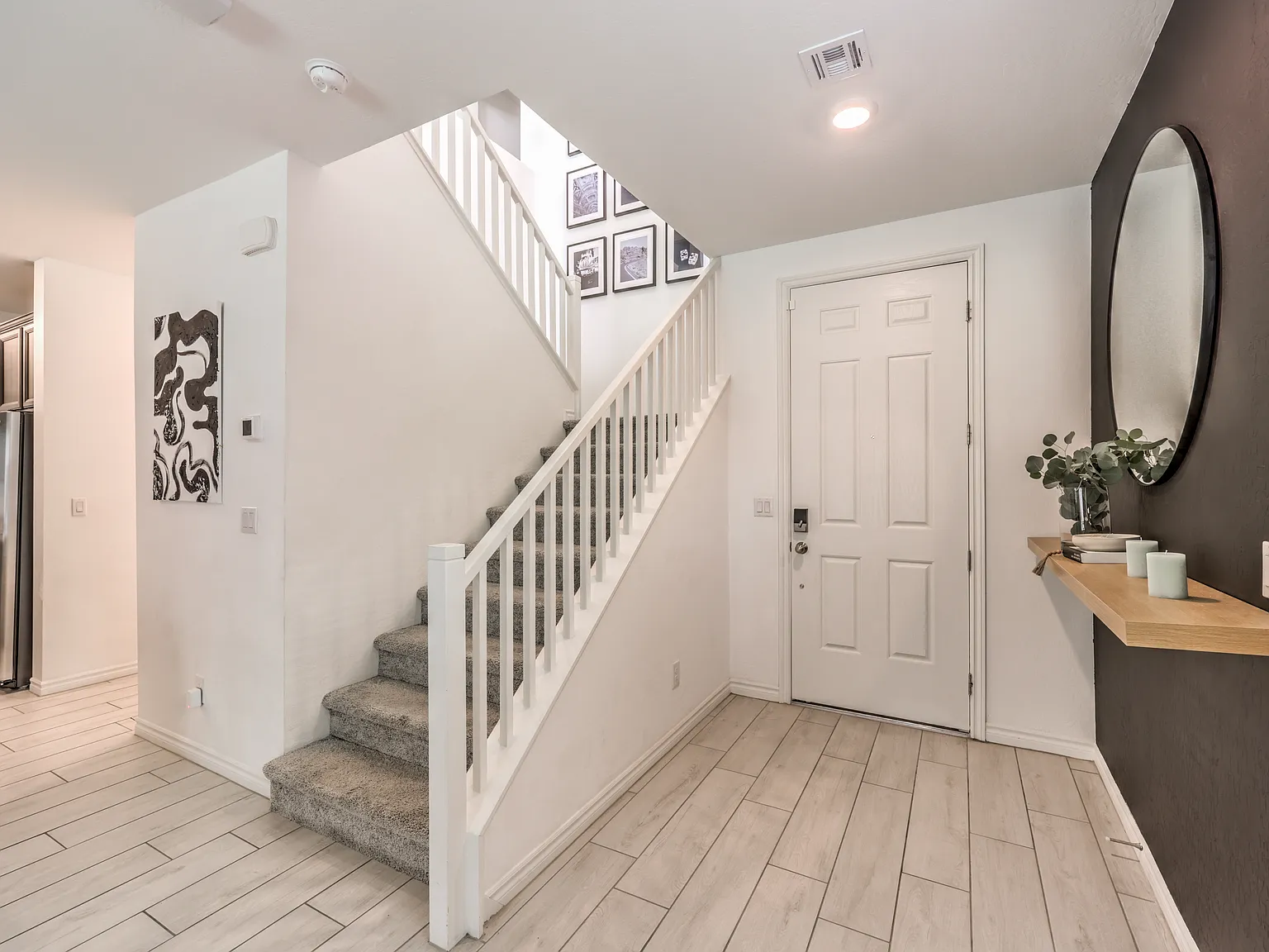 5 bed, 2642 sqft, $2,500 — Photo 4