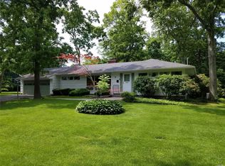 6 Bird St, East Northport, NY 11731