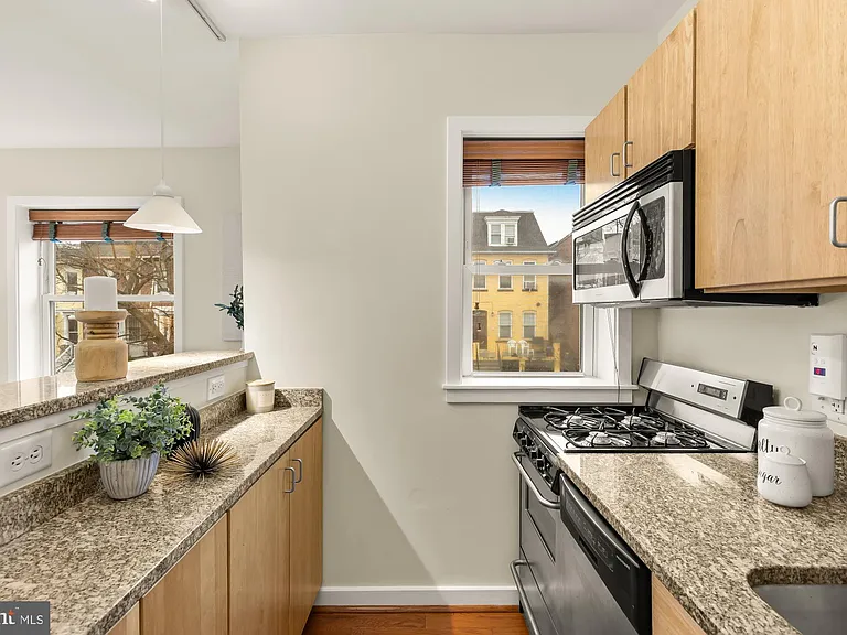 3534 10th St NW #200 — Photo 15