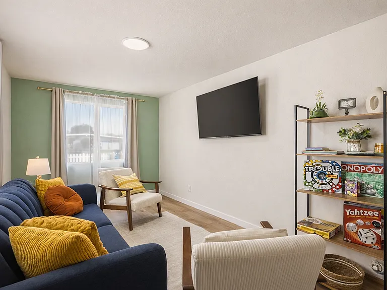 1105 W Berkeley Ct — Photo 37