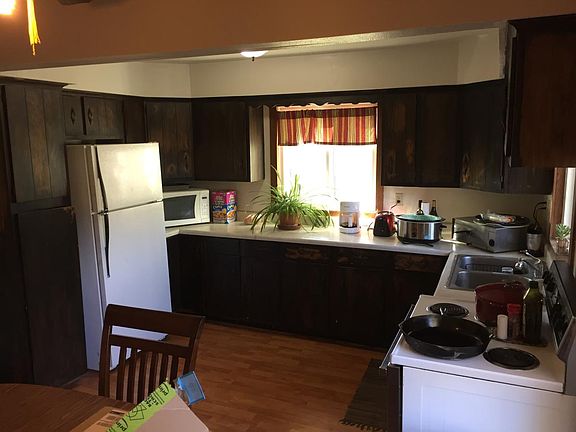 Huge Eat-In Kitchen!