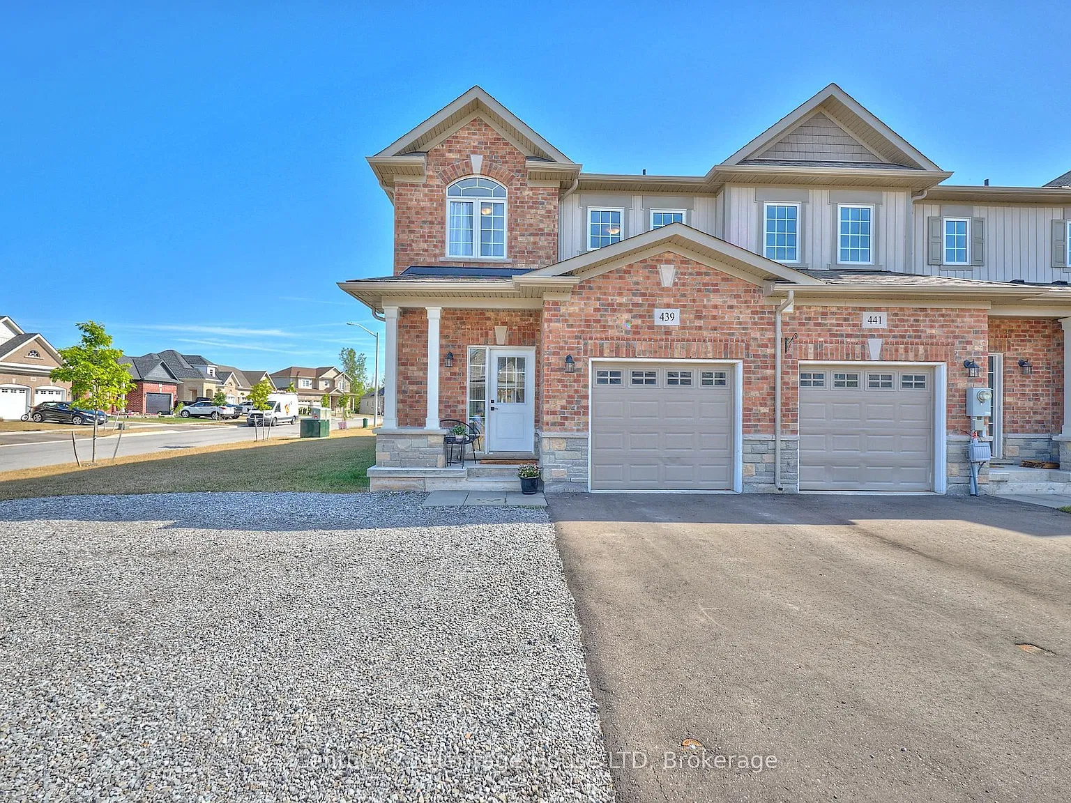 3 bed, $2,500 — Photo 1