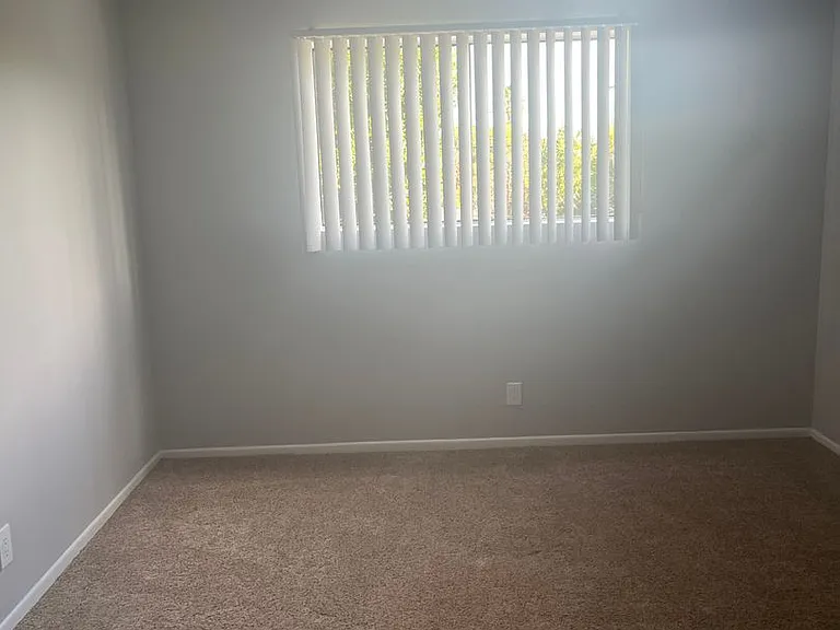 7320 Hazeltine Avenue (5295) — Photo 21