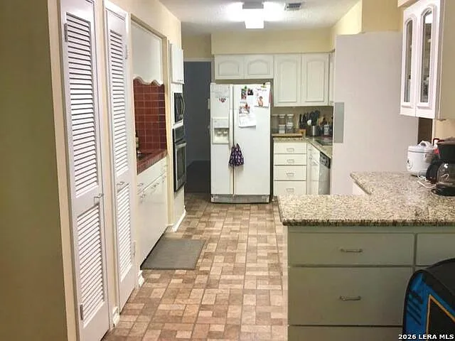 8033 N New Braunfels Ave #300D — Photo 9