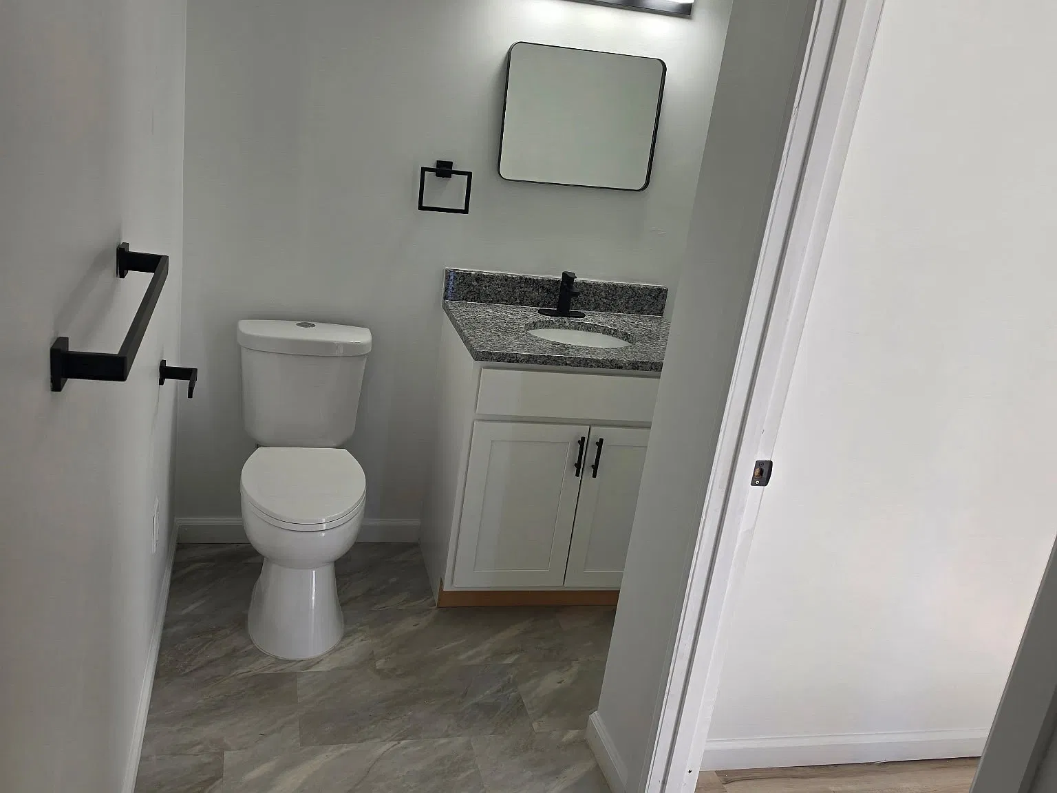 2 bed, 1.5 bath, $1,250 — Photo 4