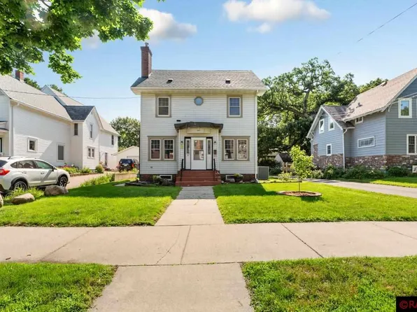 805 Baker Ave, Mankato, MN 56001