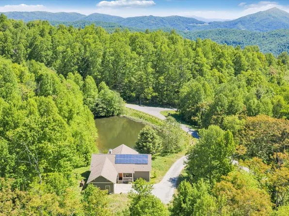 50 Lookout Ridge Ln SE, Copper Hill, VA 24079