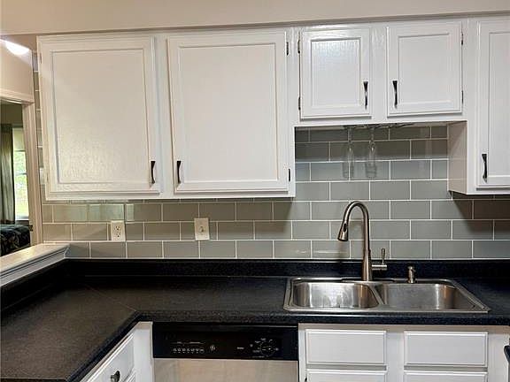 5th image of 151 Cascade Terrace Dr