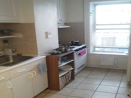2nd image of 2066 E 15th St APT 4B