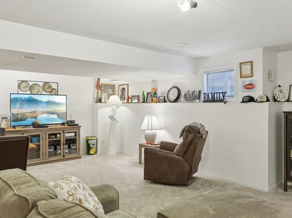 5672 Ambrosia Ter, Mc Farland, WI 53558