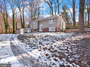 447 Greentree Rd, Elizabethtown, PA 17022