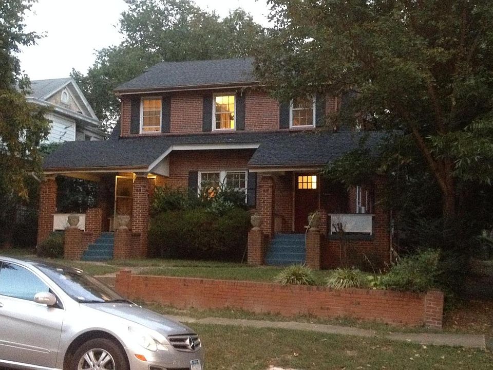 Hanes Ave. Exterior - Unit A to the left