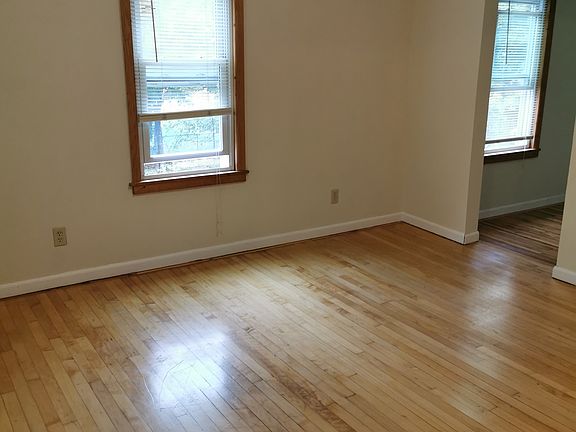Back bedroom with small study-meditation room off to the right