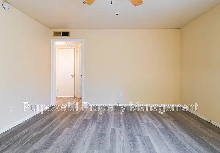 518 N Ponca Ave #4 — Photo 5