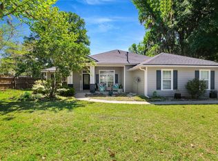 7205 White Oaks Rd, Alachua, FL 32615