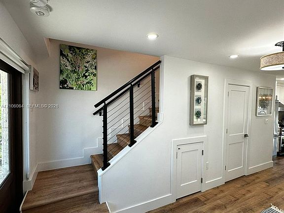 5th image of 179 Azalea St