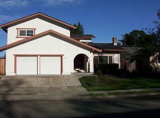 6569 Bridgewood Dr, Santa Rosa, CA 95409