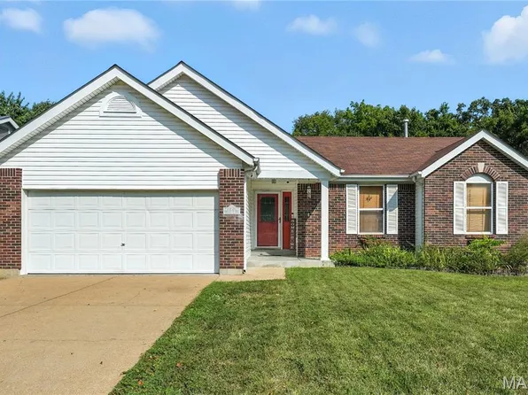 1587 Irish Sea, High Ridge, MO 63049