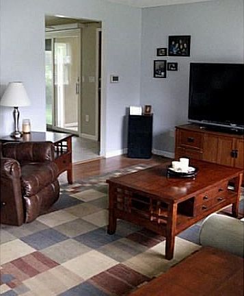 3rd image of 234 Elm Dr