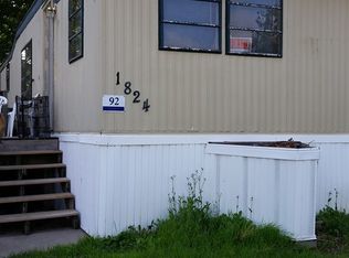 1824 Central Dr SW, Cedar Rapids, IA 52404