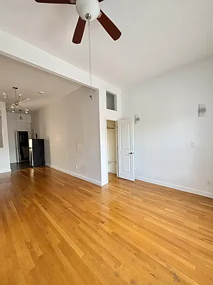 Rented by Voro NYC | media 4