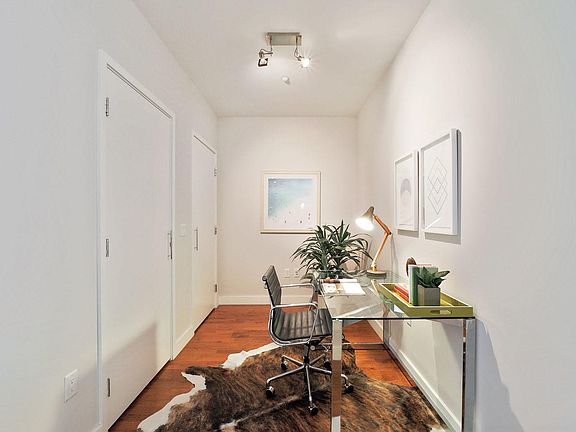 2nd image of 330 Mission Bay Blvd N Unit 301