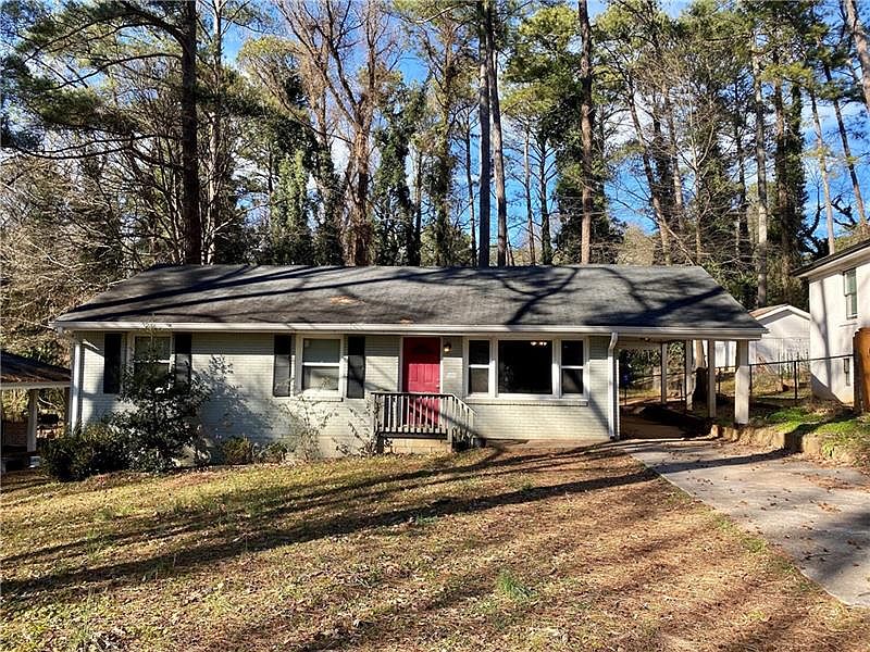 1st image of 2211 Lilac Ln