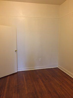 2nd image of 985 Bergen St #2