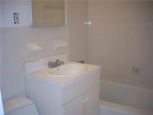 Rented by Apartment Luxe Realty Group, Inc | media 13