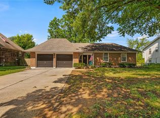 10450 College Ave, Kansas City, MO 64137