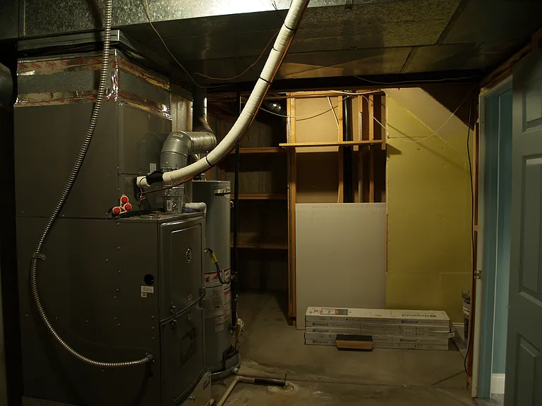 2419 S Gray Dr — Photo 38