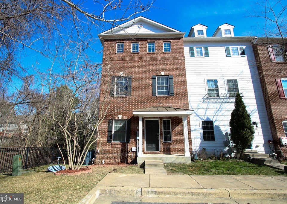 2nd image of 18741 Falling River Dr