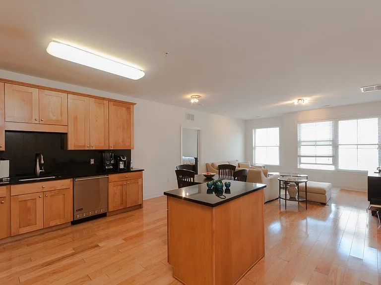 20 Avenue At Port Imperial #324 — Photo 7