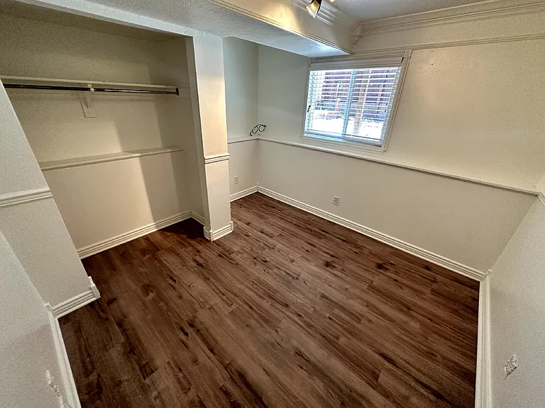 4825 S Pitkin Way — Photo 14