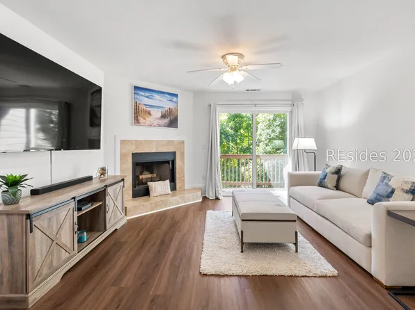 50 Yacht Cove Drive UNIT 324, Hilton Head Island, SC 29928