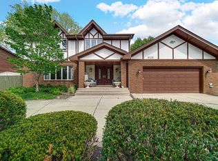 9129 Southwood Dr, Munster, IN 46321