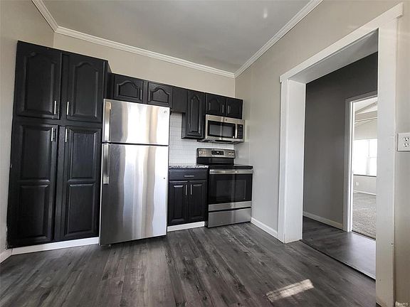 5th image of 8503 Florence Ave