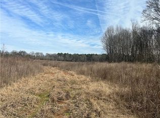 2199 Taylor Rd, Moundville, AL 35474