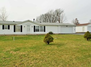 11086 S Nichols Ct, Brookston, IN 47923